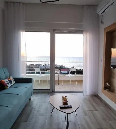 Cold Bay Mansion Apartment Bar Exterior photo