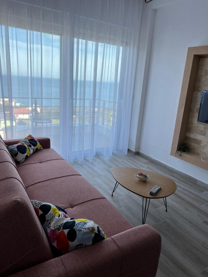 Cold Bay Mansion Apartment *